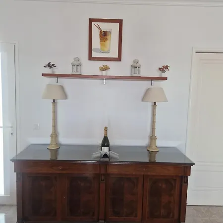 Orquidia Apartment